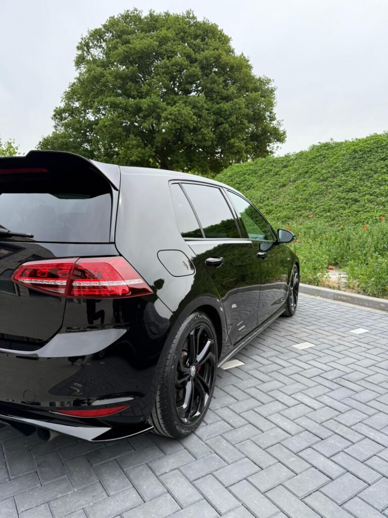 Golf 7 GTI Zijkant